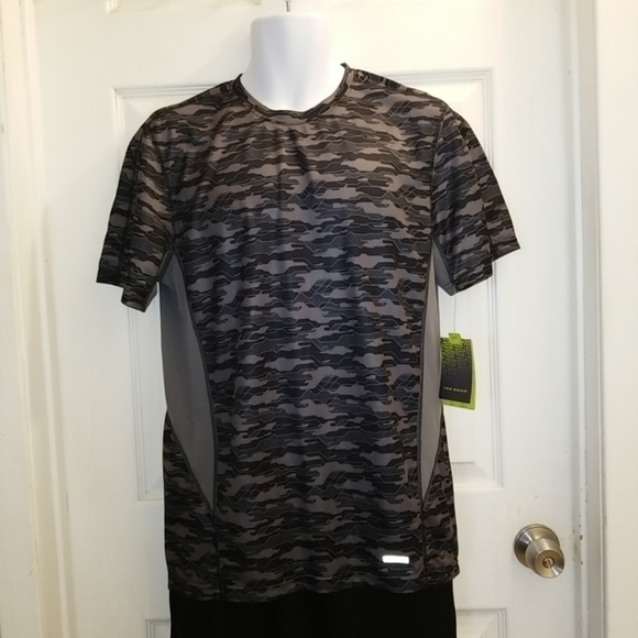 tek gear Other - Tek Gear s/s performance shirt